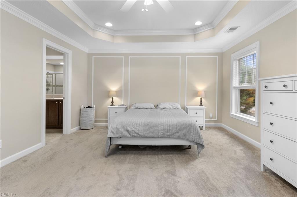 5585 Frog Pond LN