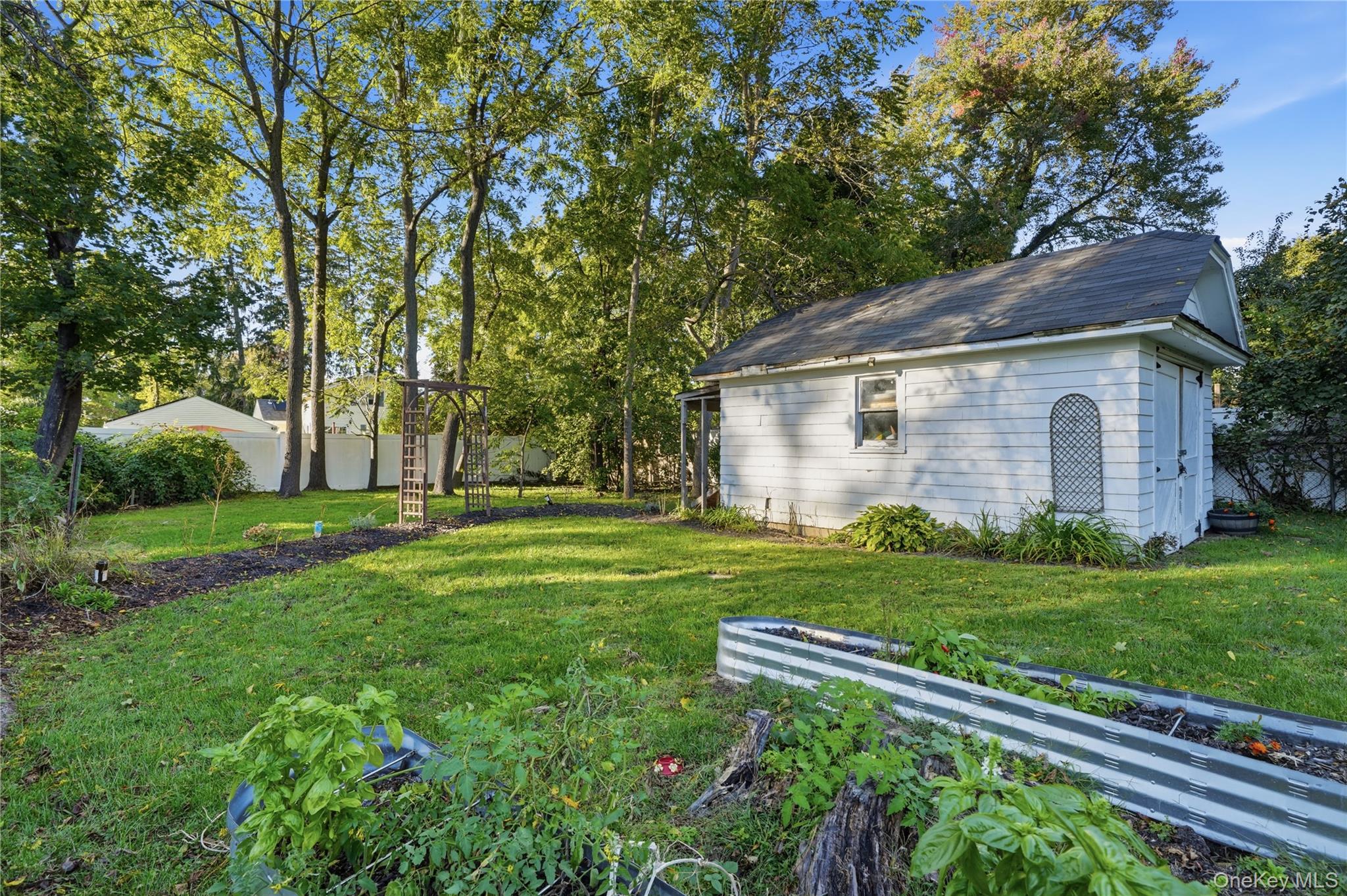 8 South Avenue