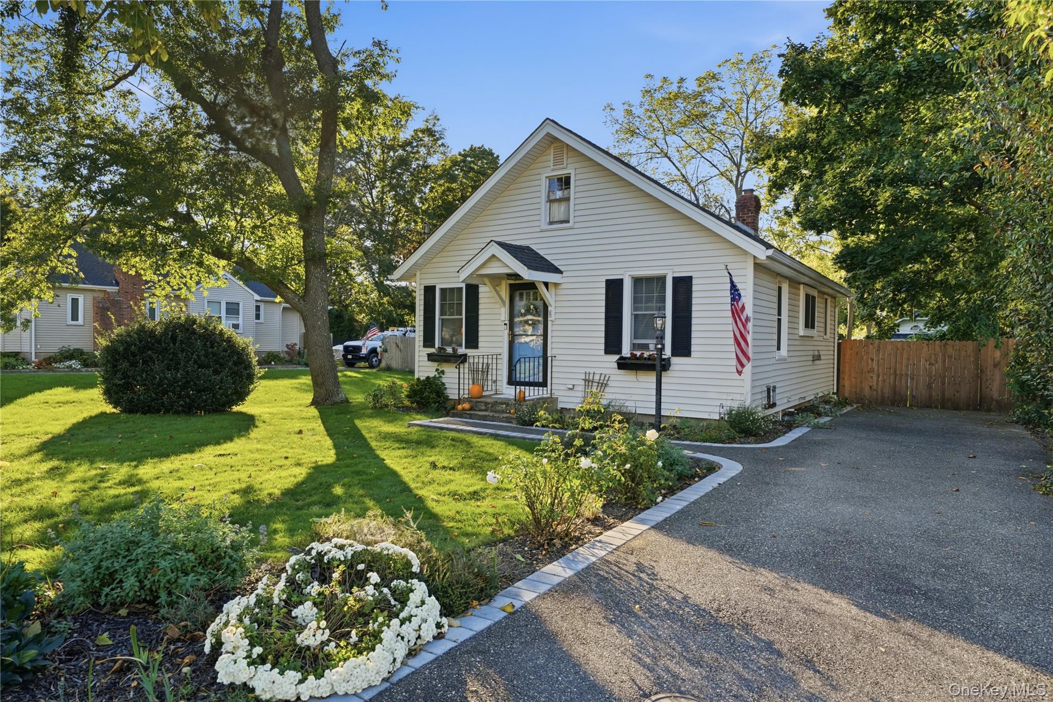 8 South Avenue