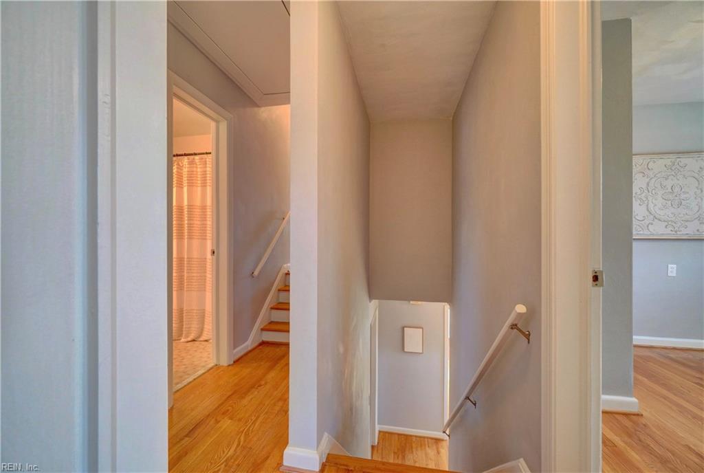 4656 John Alden RD