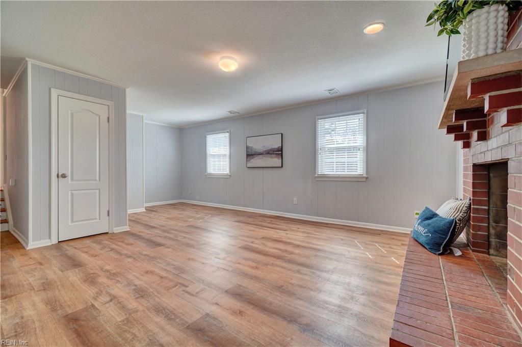4656 John Alden RD
