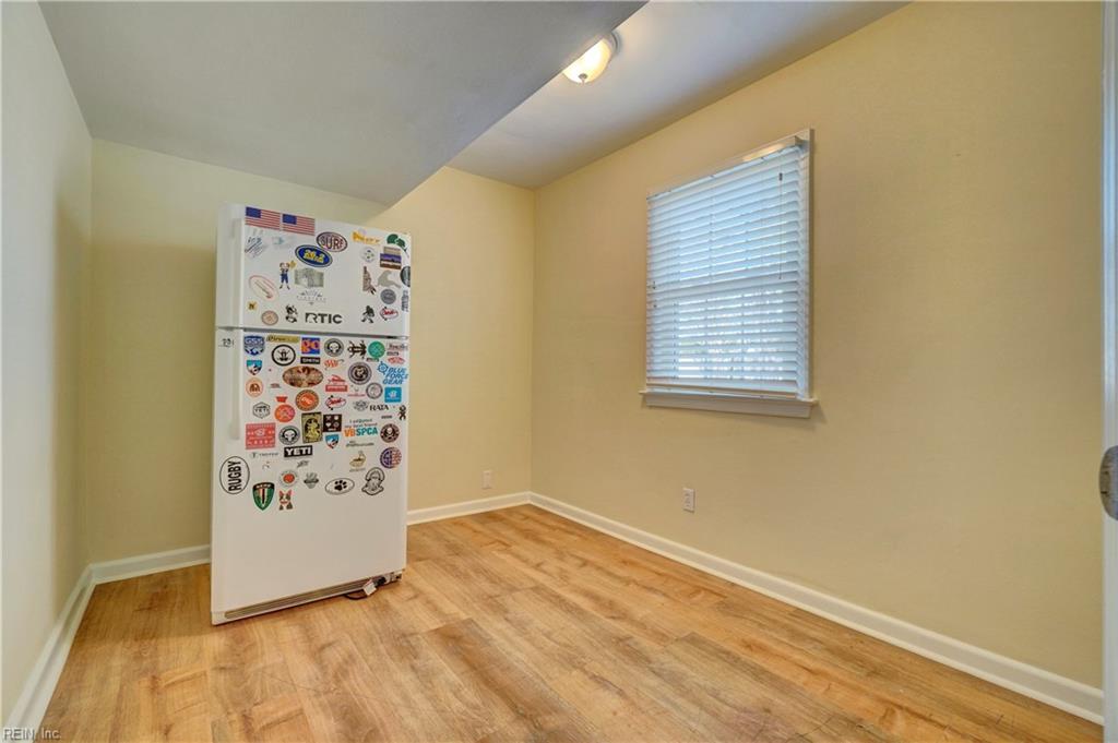4656 John Alden RD