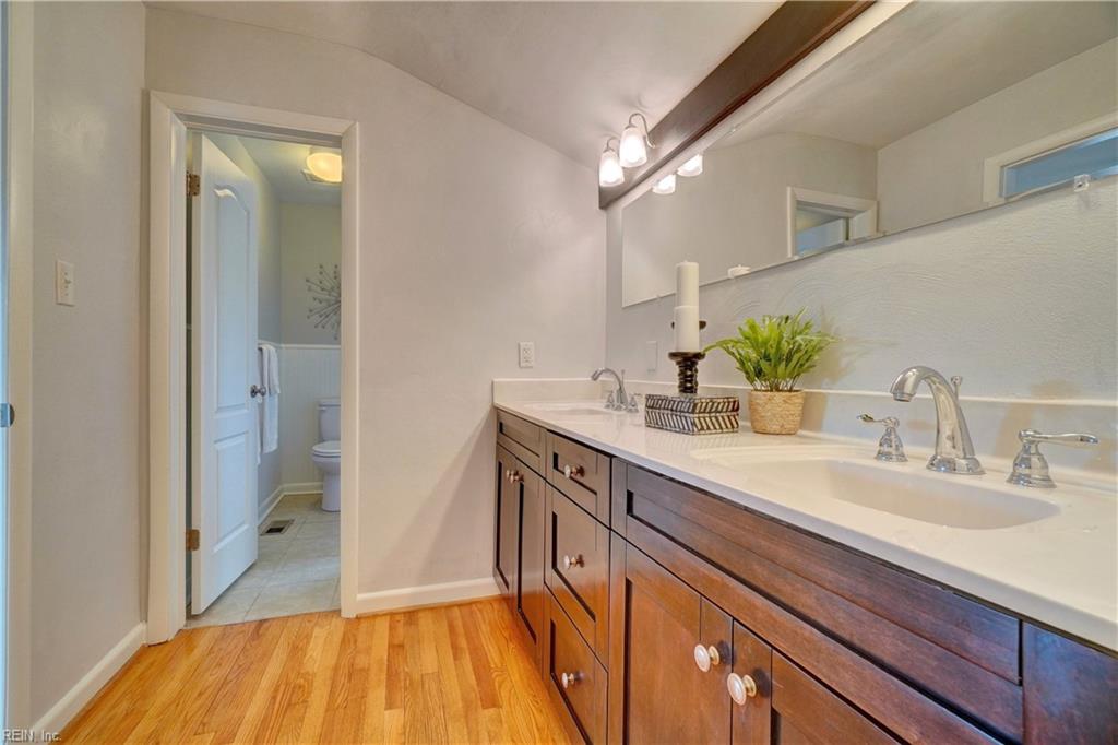 4656 John Alden RD