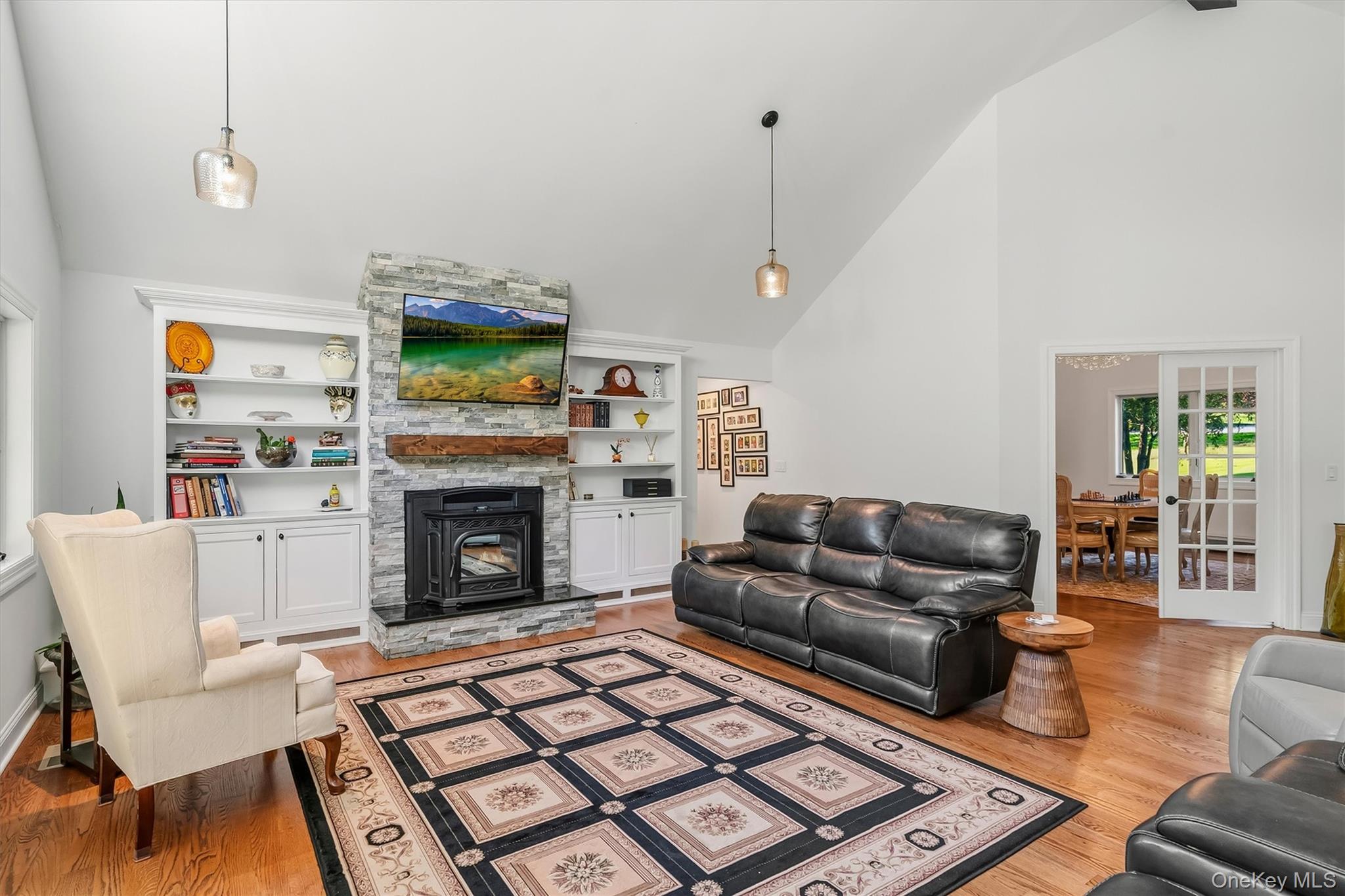 12 Whitefield Avenue