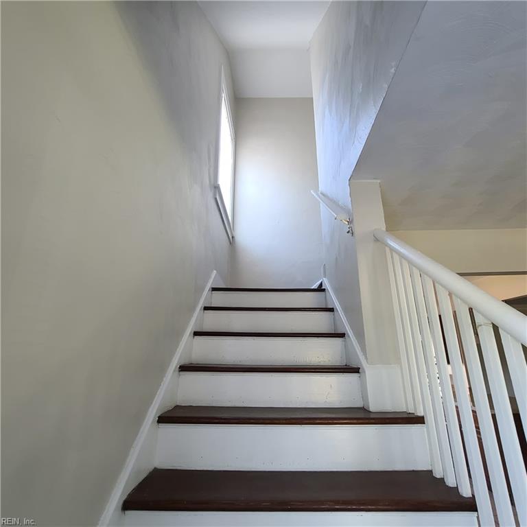 426 Rockbridge RD