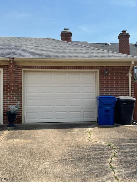 1009 Colonial Meadows WAY