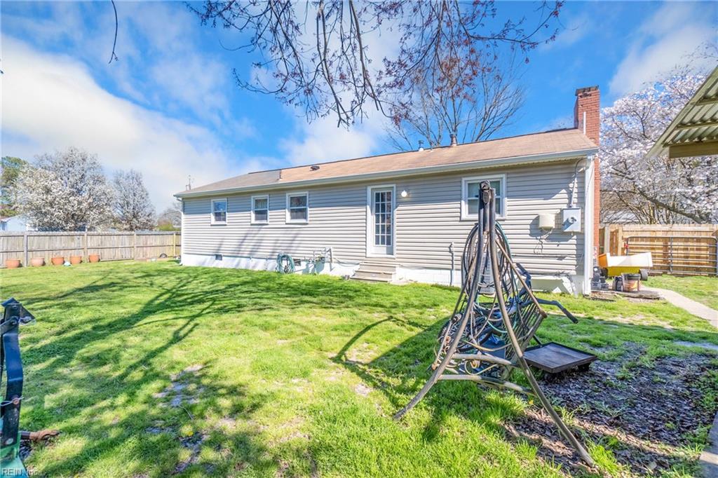 221 Driftwood RD