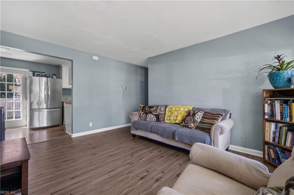 221 Driftwood RD