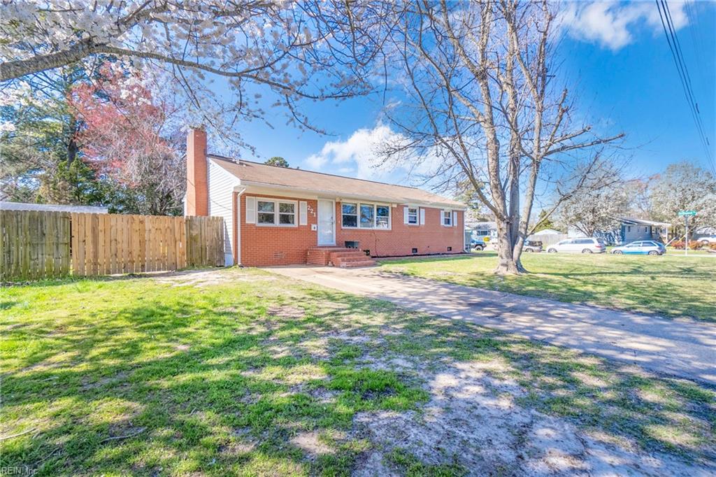 221 Driftwood RD