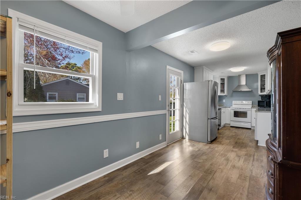 221 Driftwood RD