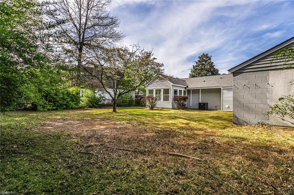 2431 Youngman RD