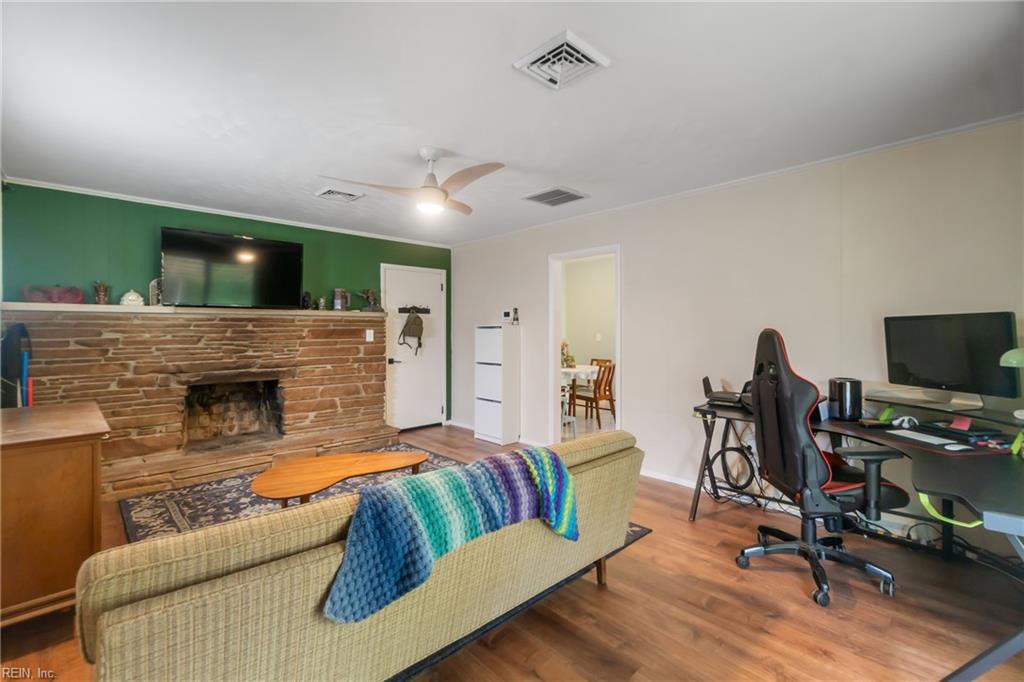 3801 Flowerfield CT