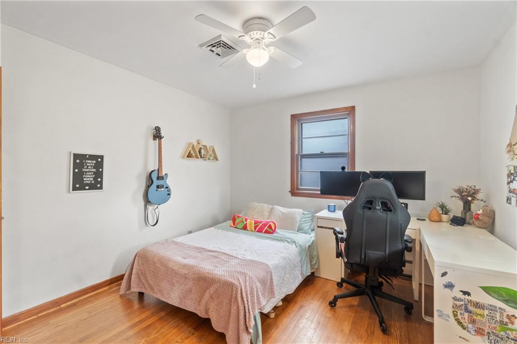 3801 Flowerfield CT