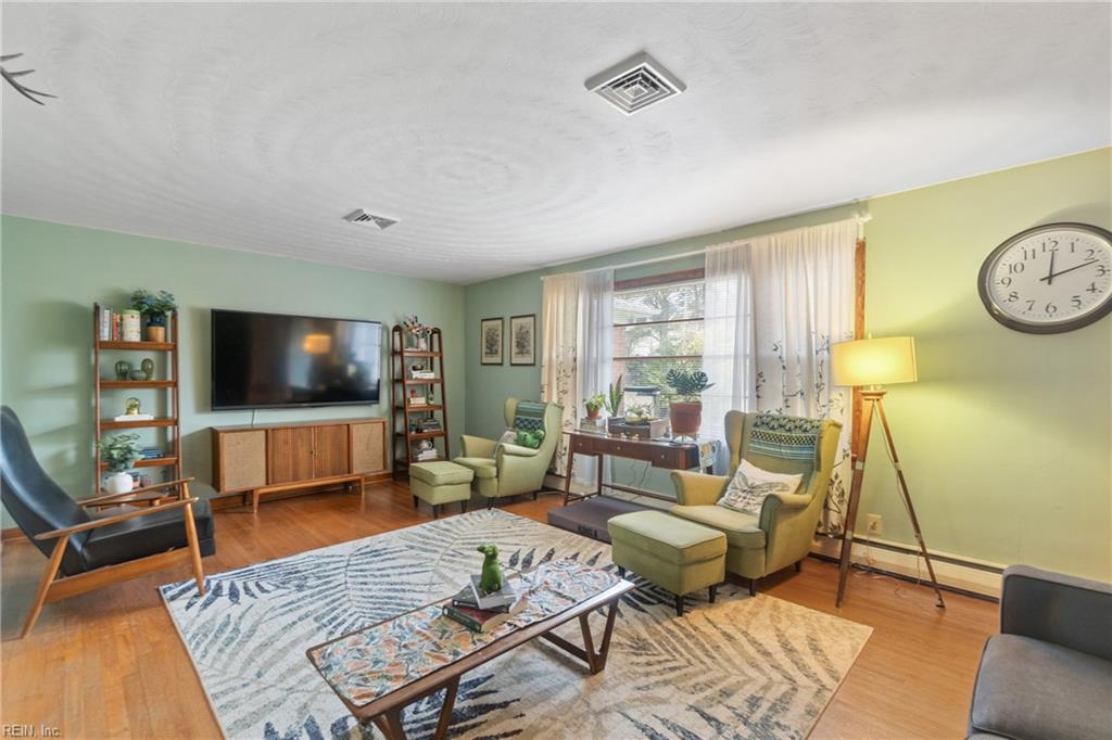 3801 Flowerfield CT