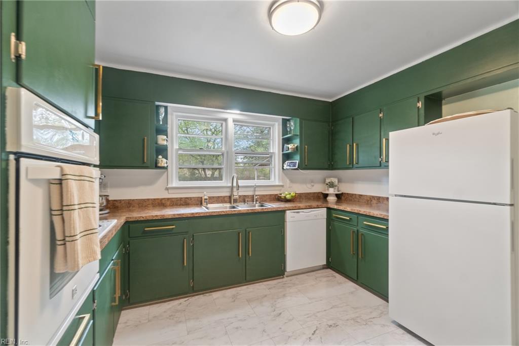3801 Flowerfield CT