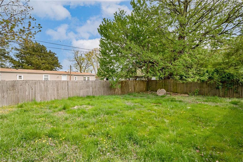 1308 Blue Jay DR