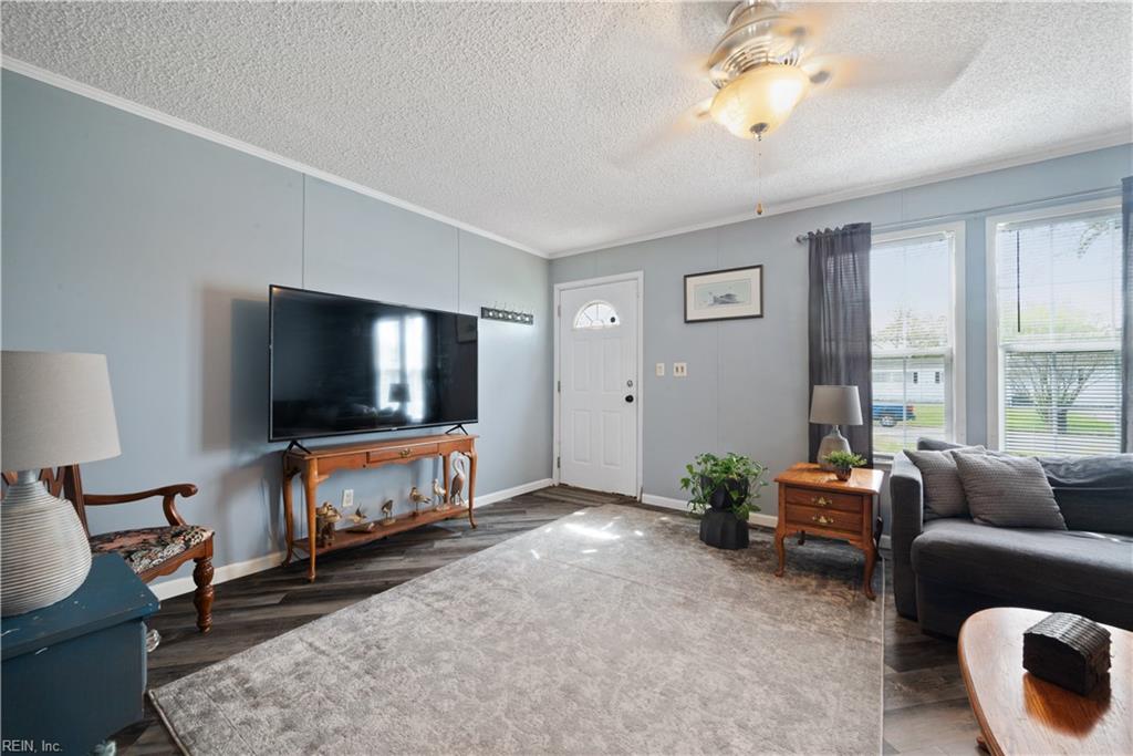 1308 Blue Jay DR