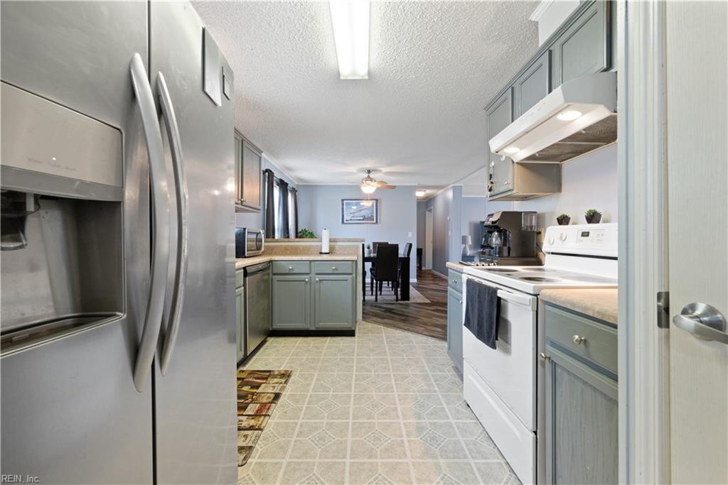1308 Blue Jay DR