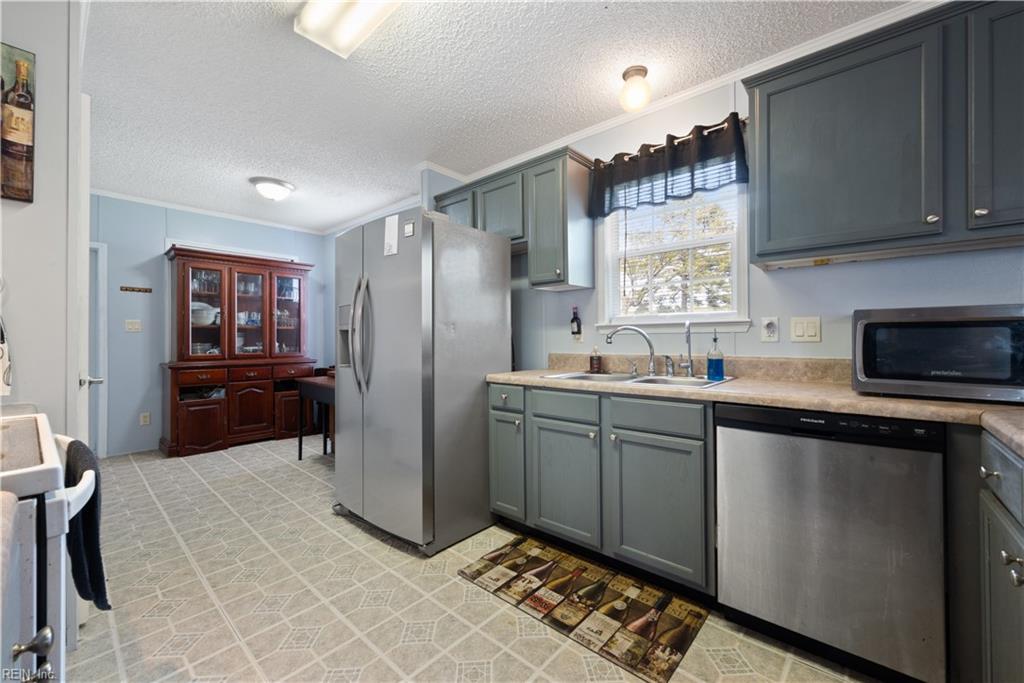 1308 Blue Jay DR