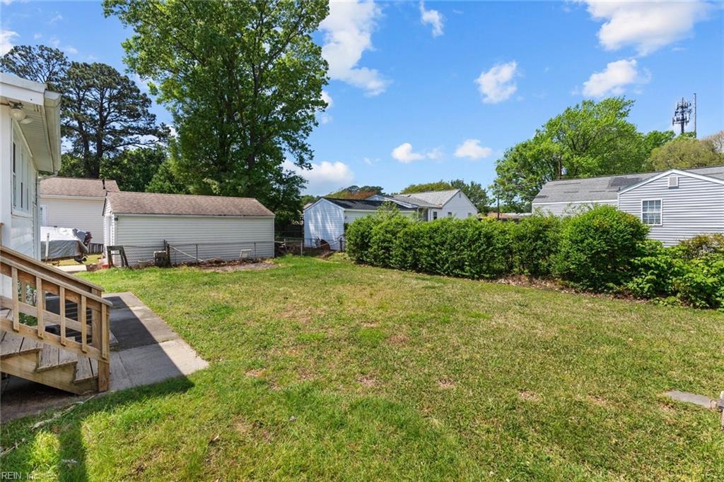 609 Woodfin RD
