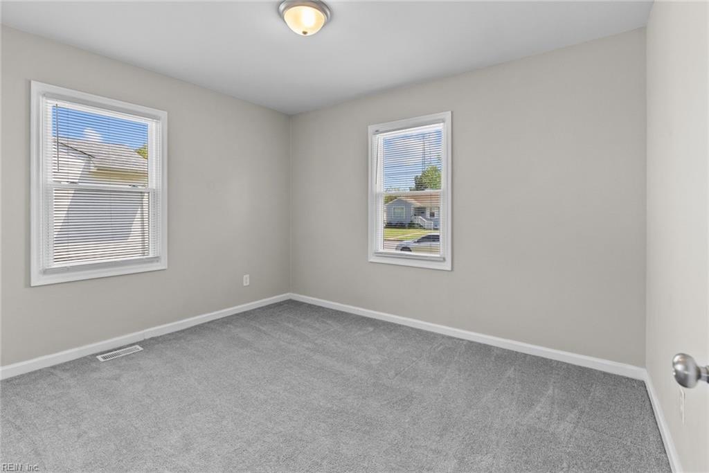 609 Woodfin RD