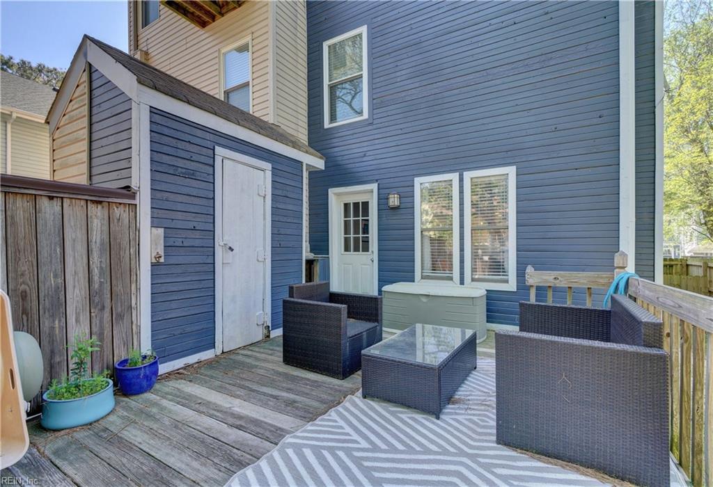 3726 Chesterfield AVE