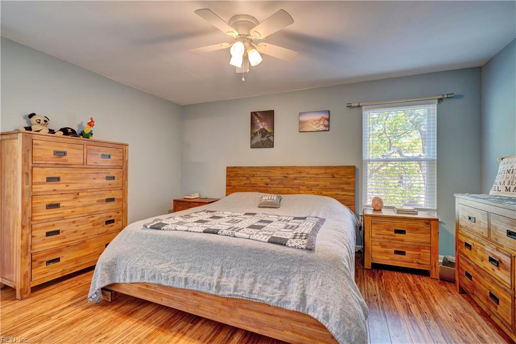 3726 Chesterfield AVE
