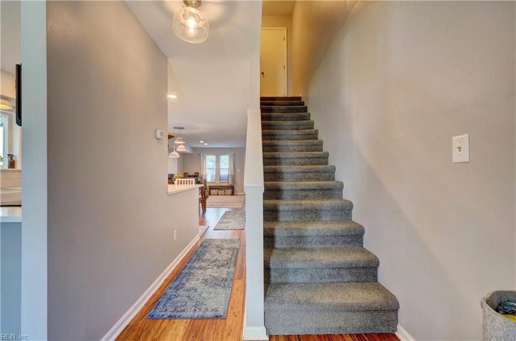 3726 Chesterfield AVE