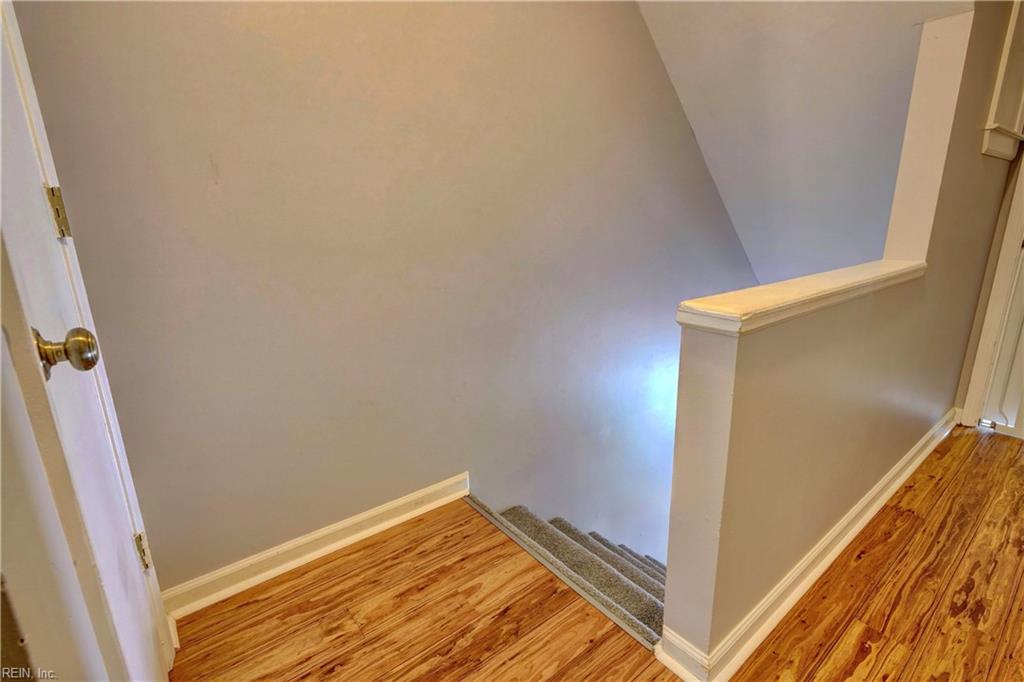 3726 Chesterfield AVE