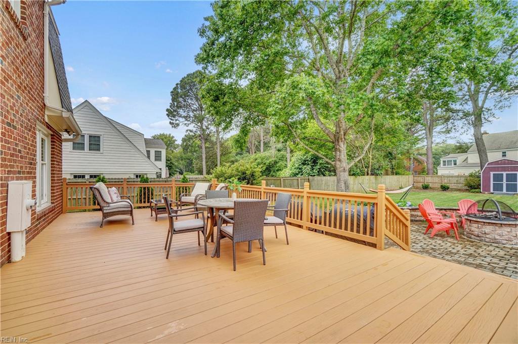 1828 Duke Of Norfolk QUAY