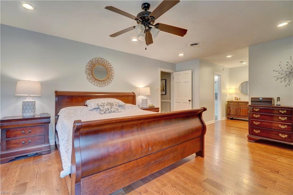 1828 Duke Of Norfolk QUAY