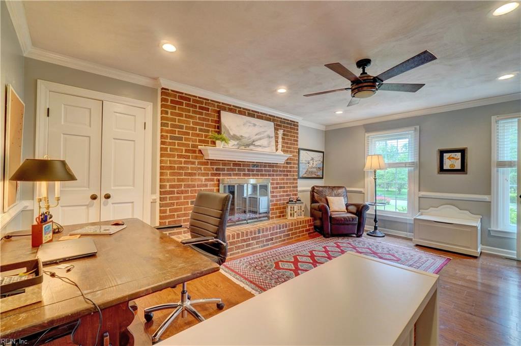 1828 Duke Of Norfolk QUAY