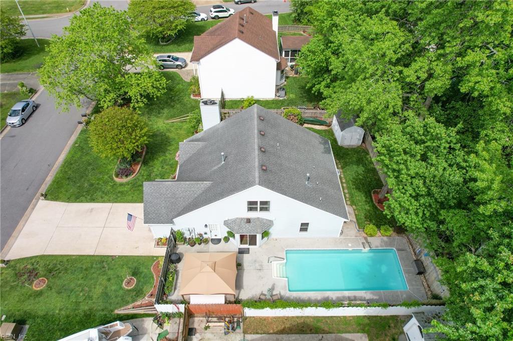 1737 Edgestone CT