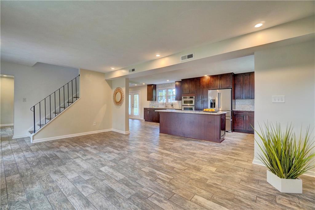 4200 Westchester CIR