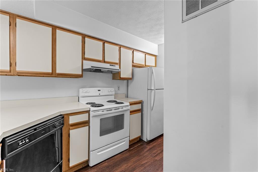 425 Lester RD 4
