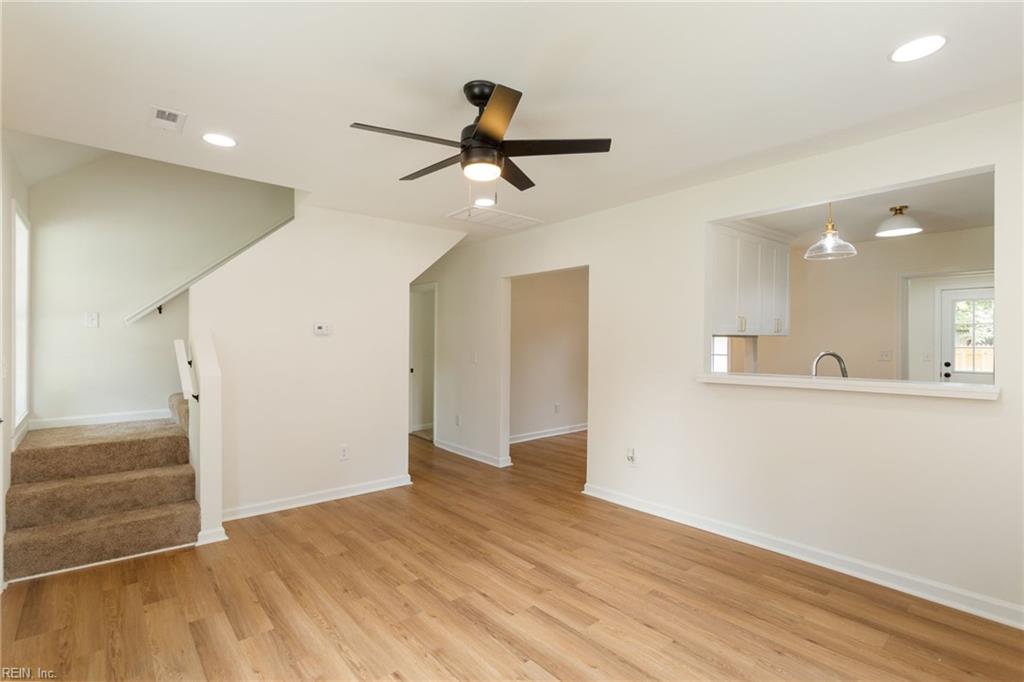 606 Delaware AVE