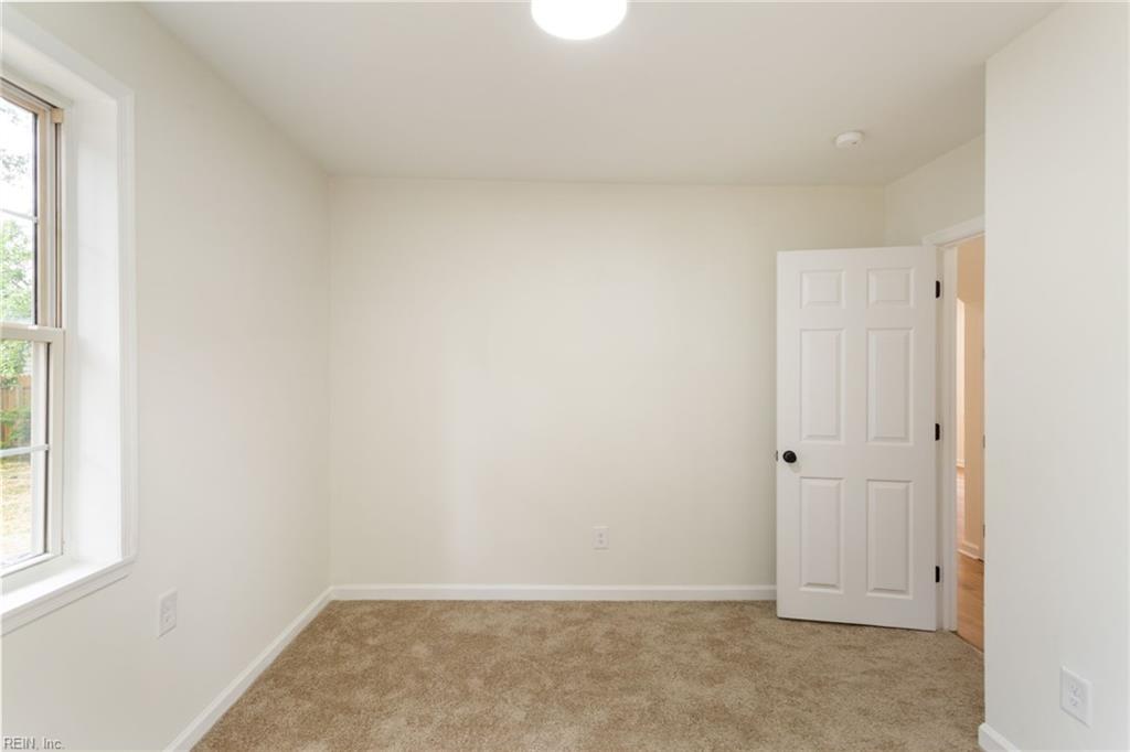 606 Delaware AVE