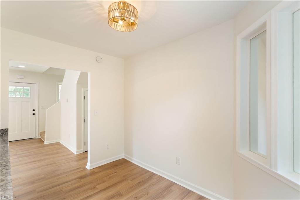 606 Delaware AVE