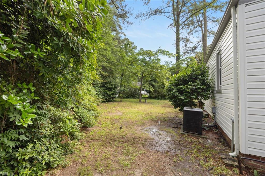 158 Dover CIR