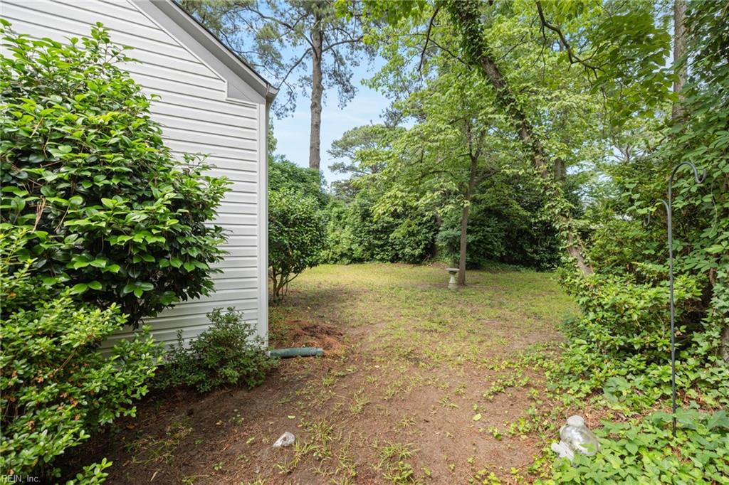 158 Dover CIR