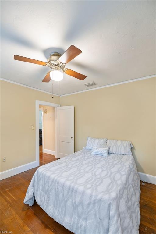 158 Dover CIR