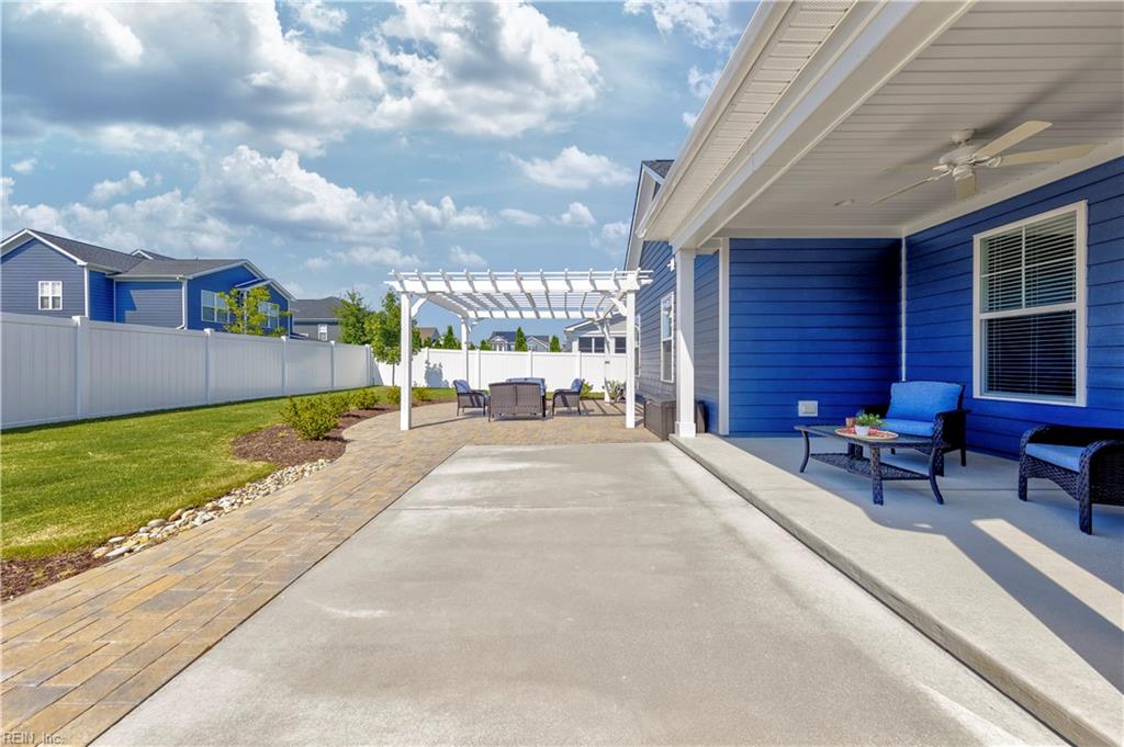 408 Cairns RD