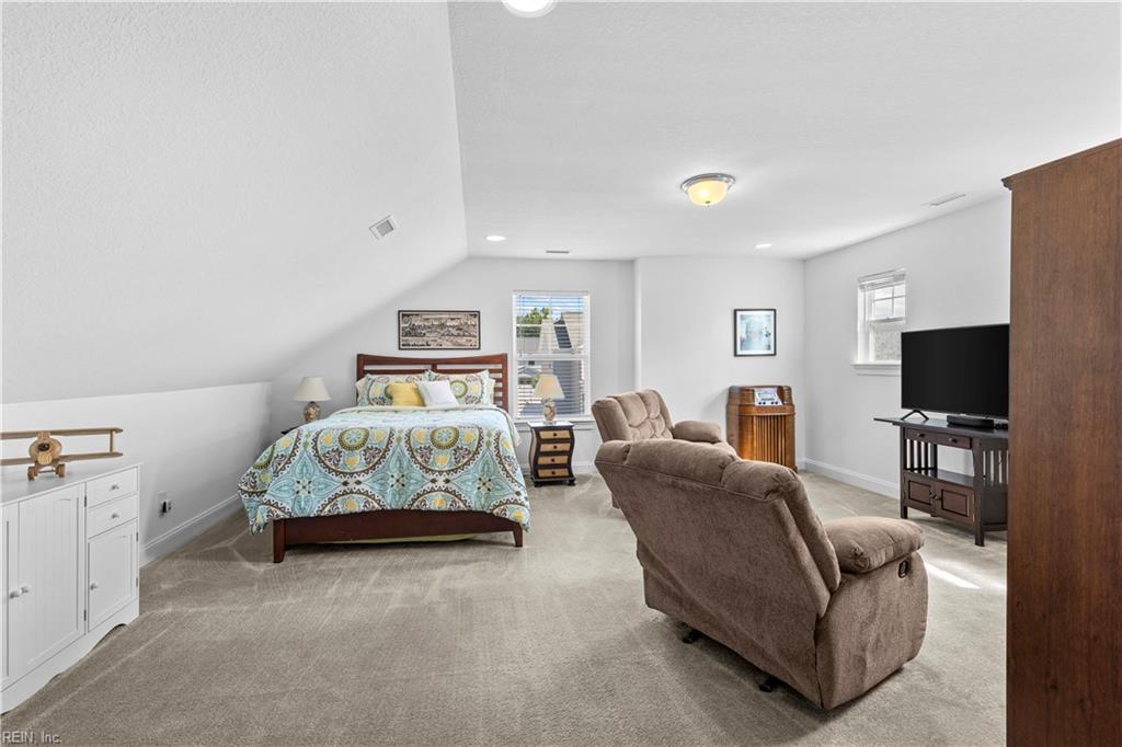 408 Cairns RD
