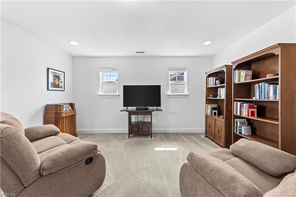 408 Cairns RD