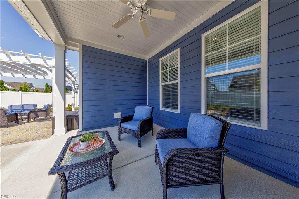 408 Cairns RD
