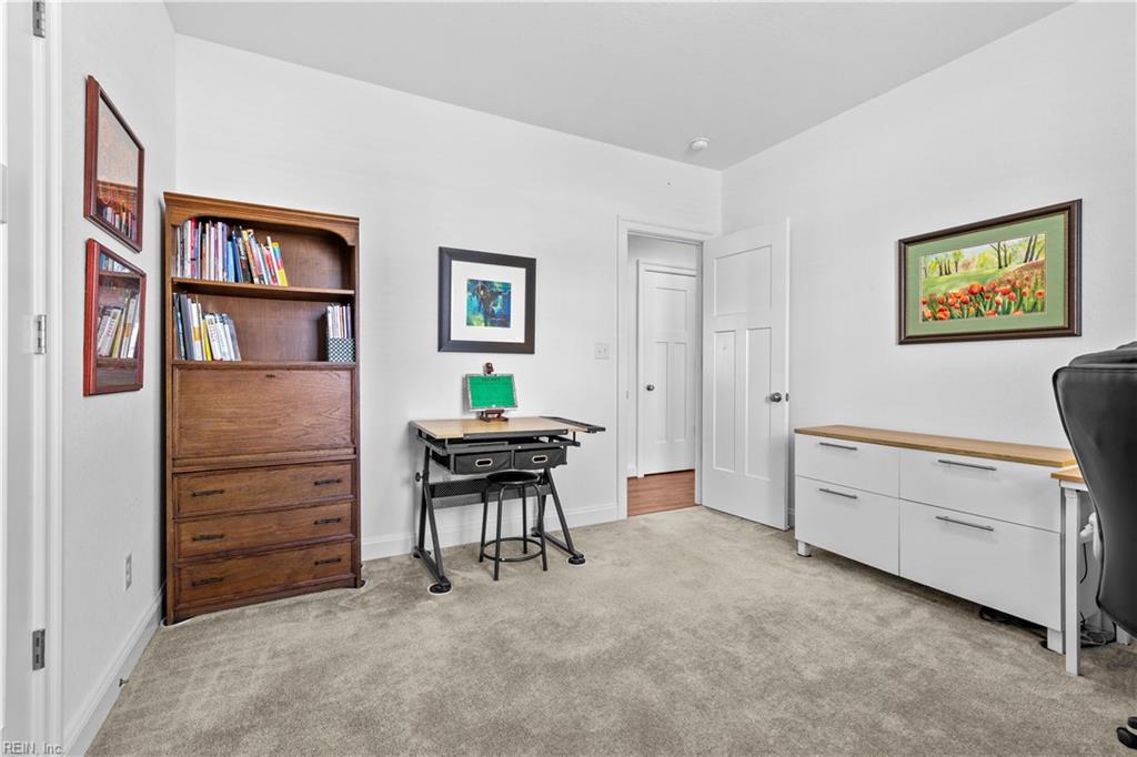 408 Cairns RD