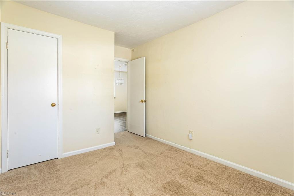 2225 Harrell AVE