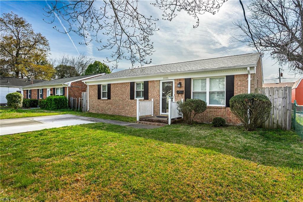 2225 Harrell AVE