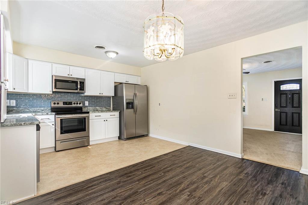2225 Harrell AVE