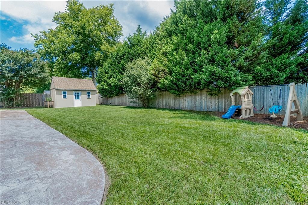 228 S Newtown RD